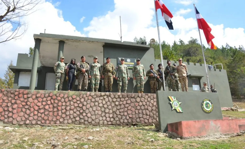 Ministro de Defensa asegura se mantienen estrictas medidas de seguridad en frontera RD-Haití