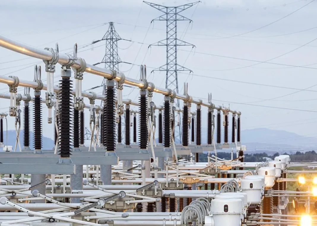 La producción industrial china supera expectativas al crecer un 7% en el primer bimestre