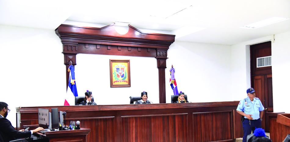 Jueza deplora «búsqueda de dinero fácil» por parte de la juventud