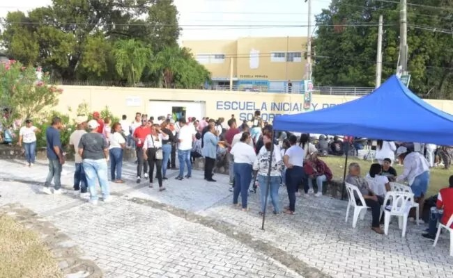 JCE advierte no permitirá carpas frente a los recintos electorales