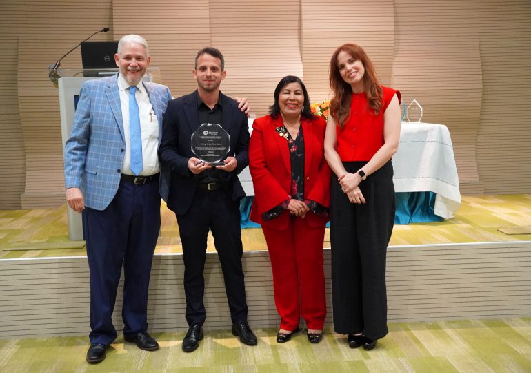 Certifican en Cedimat a 45 nuevos especialistas en distintas áreas