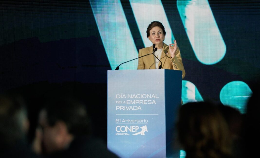 Raquel Peña apela al apoyo del empresariado a la reforma fiscal