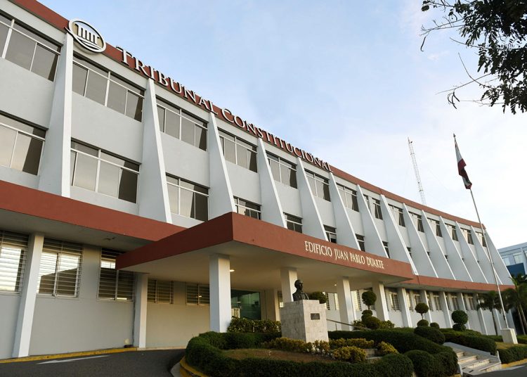 Alcaldías no pueden cobrar arbitrios por vallas colocadas en espacios privados