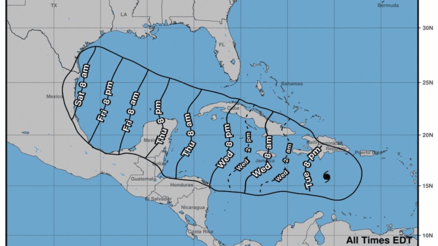 Centro Nacional de Huracanes prevé inundaciones repentinas en RD por huracán Beryl
