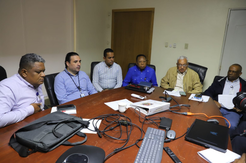 Presas están en condiciones de recibir lluvias de Beryl; mientras Egehid está en sesión permanente