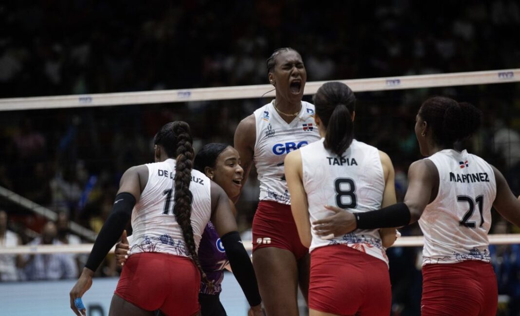 ‘Reinas del Caribe’ se contagian de la locura del público para ganarle a Estados Unidos