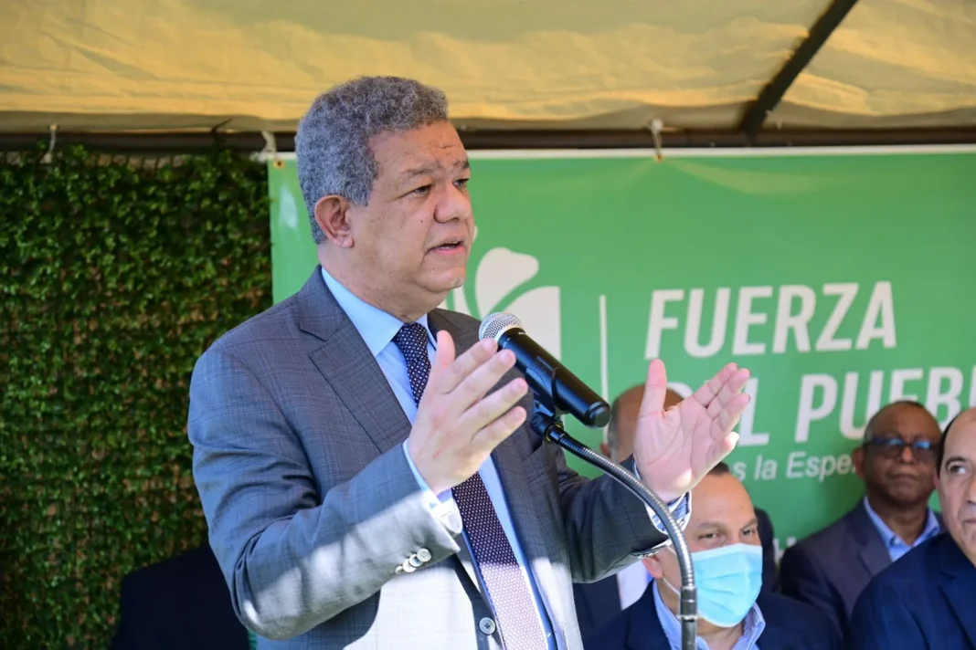 Leonel Fernández califica el paquete de reformas del Gobierno como “una saturación de propuestas”