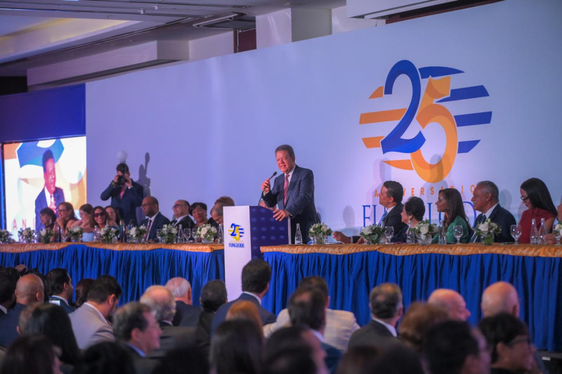 Funglode celebra 25 años impulsando el futuro: innovación, IA y formación para transformar la educación