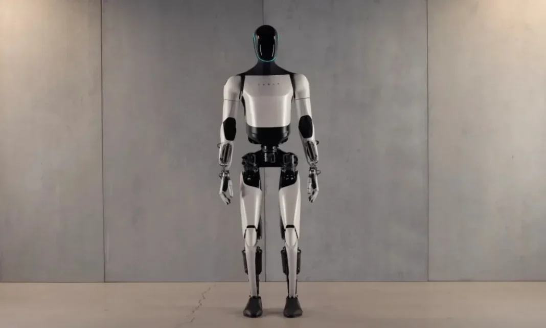 El robot Optimus de Tesla se cae en plena demostración y despierta dudas sobre su autonomía