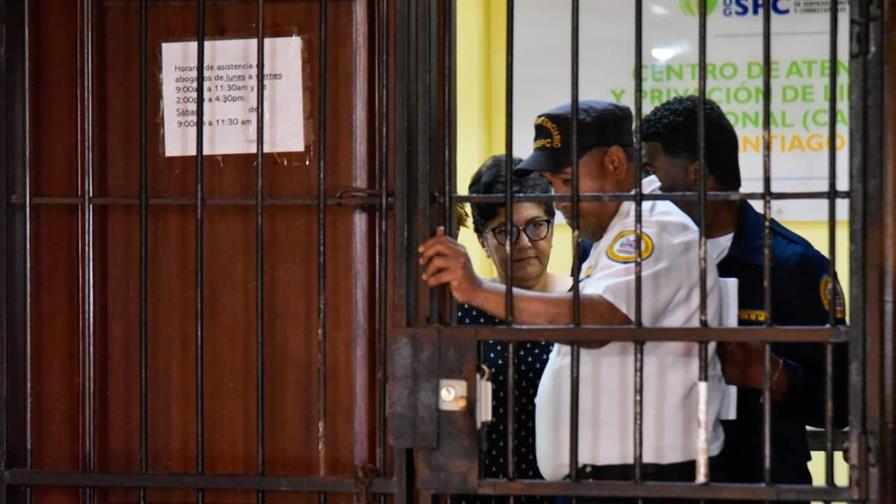 Imponen garantía de RD$500,000 y presentación periódica a tres empleadas por caso Stephora