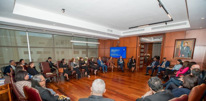 Poder Judicial anuncia aumento salarial de hasta 30 % para jueces