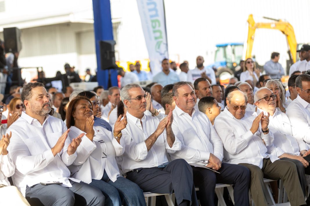 Gobierno inicia plan para modernizar el campo y reducir mano de obra extranjera