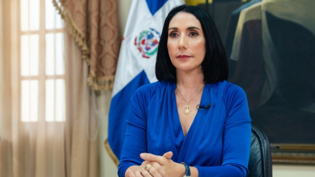 Raquel Arbaje se suma a “Dame Hombro” y destaca la importancia de la prevención del cáncer con alegría Raquel Arbaje se suma a “Dame Hombro” y destaca la importancia de la prevención del cáncer con alegría