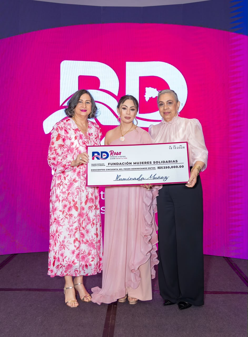 Iluminada Muñoz promueve “RD Rosa 2026” y dona medio millón de pesos a entidades que trabajan contra el cáncer Iluminada Muñoz promueve “RD Rosa 2026” y dona medio millón de pesos a entidades que trabajan contra el cáncer