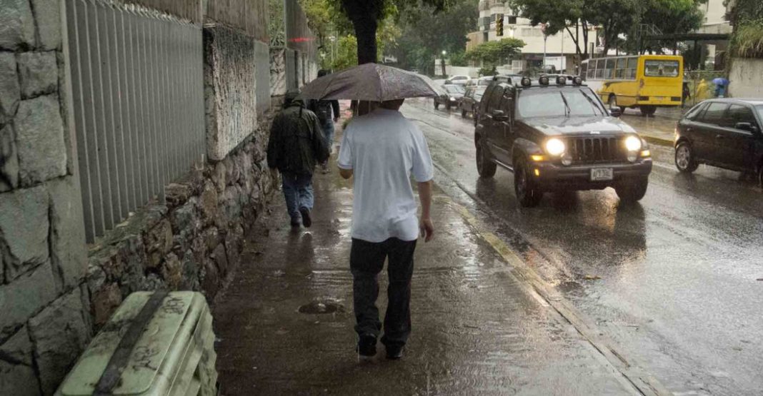 Lluvias dominarán las condiciones del tiempo este miércoles Lluvias dominarán las condiciones del tiempo este miércoles